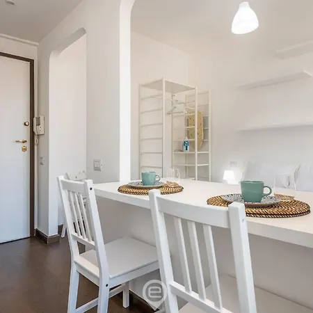 Estay - The White - Cozy Retreat